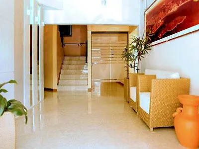 아파트 Bomar Residence 봄비나스