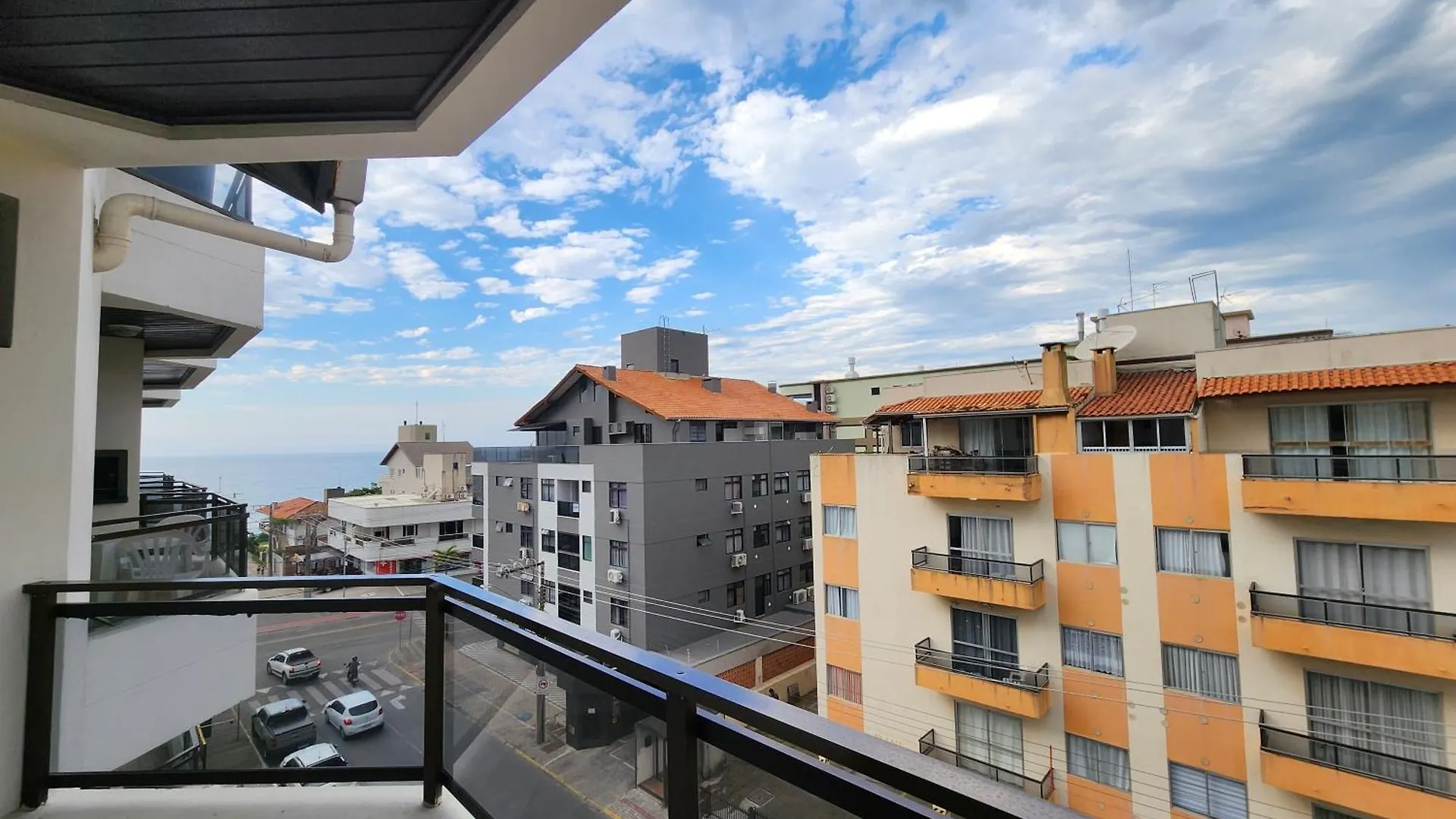 Bomar Residence 봄비나스 아파트
